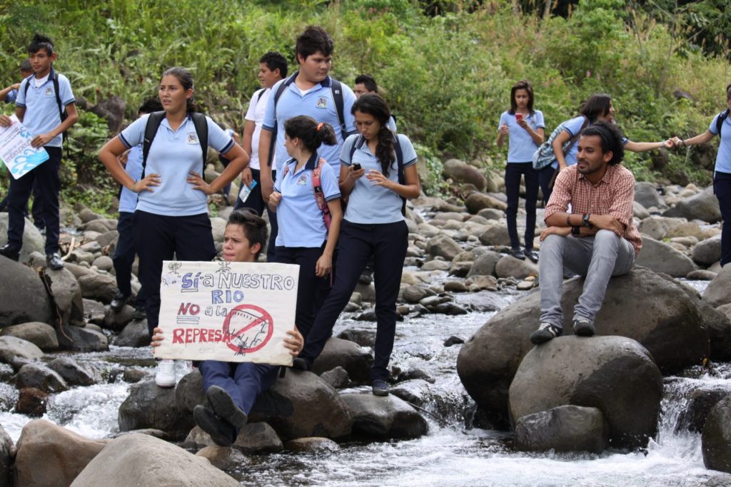conflictos-represas-0yB6zl.jpg