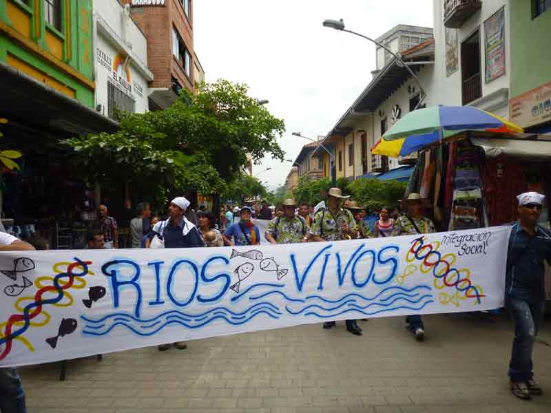 Rios Vivos Antioquia exige a la Polícia Nacional rectificar ...