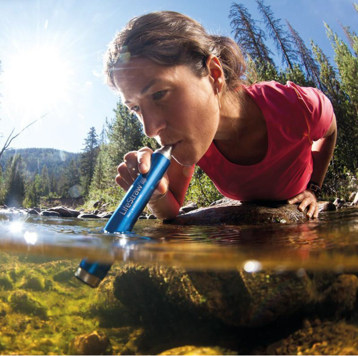 Lifestraw - filtro de agua potable. Créditos: Amazon.com - marca Lifestraw