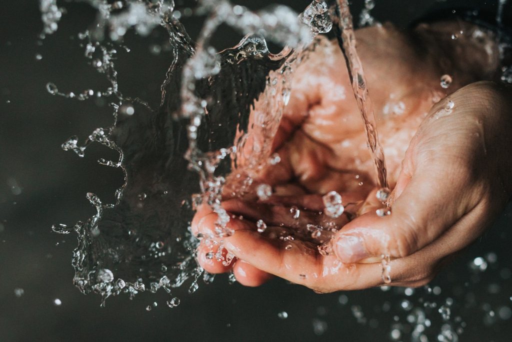 Las empresas son las palancas imprescindibles para el cambio y para garantizar cada uno de los 17 ODS en 2030. © Nathan Dumlao-unsplash.
