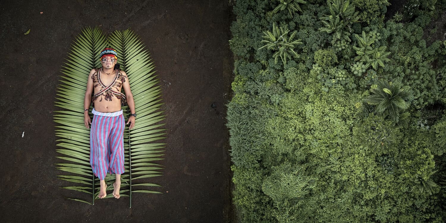Composición con la imagen de Nantu, uno de los diez defensores de la selva protagonistas de la serie ganadora del Premio Gabo 2020.PABLO ALBARENGA