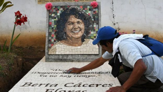 Tumba de Berta Cáceres