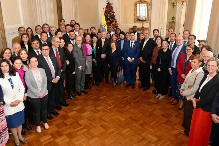 Reunión en la Cancillería de Colombia. Se dio a conocer la firma del Acuerdo de Escazú en Nueva York el 11 de diciembre de 2019. Foto: Presidencia de Colombia.