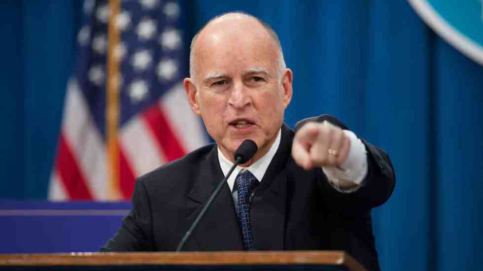 Resultado de imagen para gobernador Jerry Brown